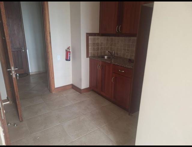 1 BEDROOM APARTMENT FOR SALE IN NEWLANDS